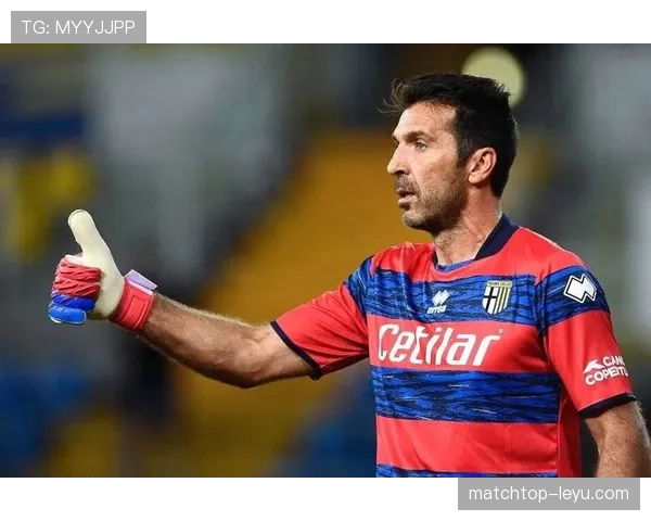 韦阿率队逆转取胜，稳健发挥续写赛季传奇