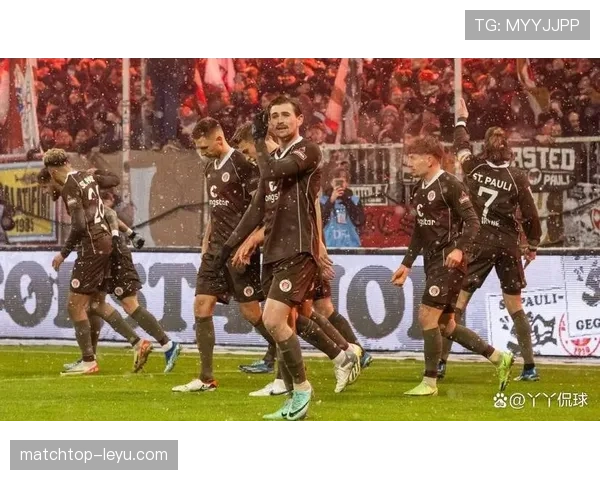 沃尔夫斯堡状态回暖，主场迎战德甲强敌引关注